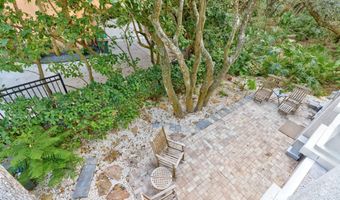 50 BEACH COTTAGE Ln, Atlantic Beach, FL 32233