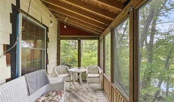 25 Pineland St, North Kingstown, RI 02852