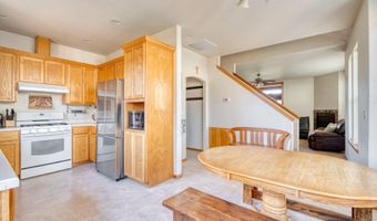 1662 NW Ivy Ave, Redmond, OR 97756