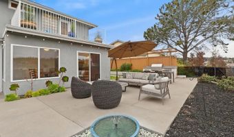 768 Sonrisa St, Solana Beach, CA 92075