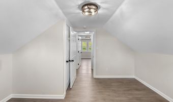 18087 Wyndale Rd, Abingdon, VA 24210