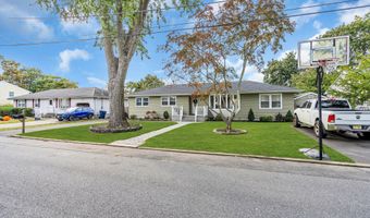 808 Sunset Rd, Beachwood, NJ 08722
