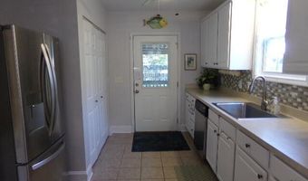 2717 Oaklawn Ave, Beaufort, SC 29902