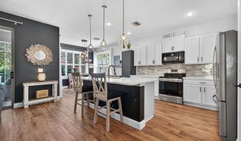 359 LAUREL FALLS Dr, Apollo Beach, FL 33572