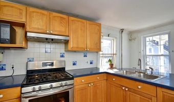 55 Mt Hope Ave, Bristol, RI 02809