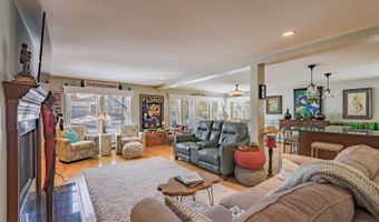 130 Bayside Dr, Belfast, ME 04915