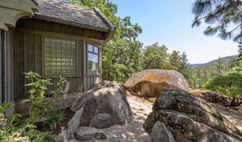 500 Ashland Loop Rd, Ashland, OR 97520
