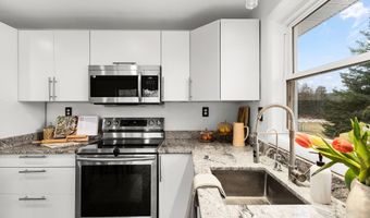 9 Reservoir Rd, Altamont, NY 12009