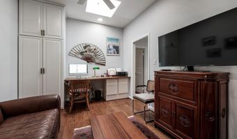706 PRINCE St 4, Alexandria, VA 22314