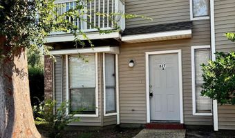 827 E Boyd Dr #A, Baton Rouge, LA 70808