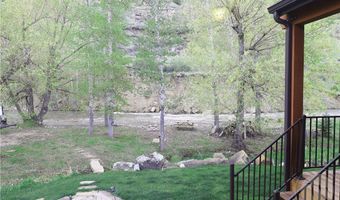 229 W School St, Absarokee, MT 59001