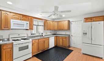 79 Groveland St, Abington, MA 02351