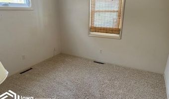 2109 E Spruce St, Algona, IA 50511