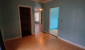 12 Pleasant St, Barre, VT 05641