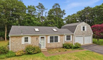 40 Cape Cod Ln, Barnstable, MA 02630