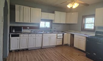 111 N Poplar St, Amboy, IN 46911