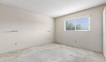 5995 BROADMOOR Dr, La Mesa, CA 91942