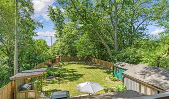 820 Barton Dr, Ann Arbor, MI 48105