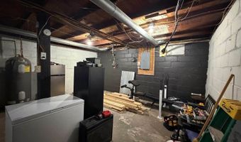 550 S 6th St, Akron, IA 51001