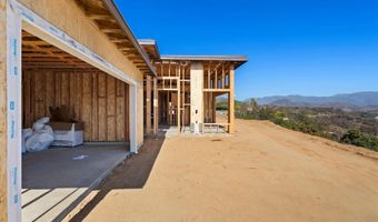 3916 Citrus Dr, Fallbrook, CA 92028