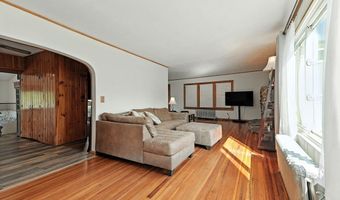 138 Suffield St, Agawam, MA 01001
