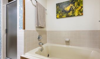 1402 NW K St, Bentonville, AR 72712