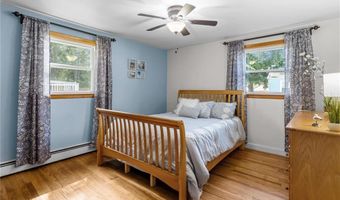 72 Windsor Park Dr, Coventry, RI 02816