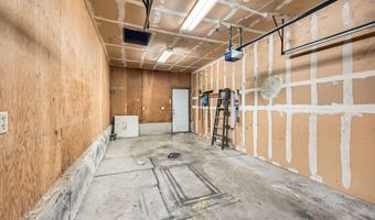7582 SW CRESMOOR Dr, Beaverton, OR 97008
