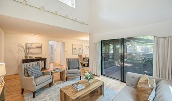 22 Haverhill Ct, Ann Arbor, MI 48105