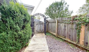 1803 Windwood Dr, Bedford, IN 47421