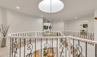 6066 Lake Lindero Dr, Agoura Hills, CA 91301