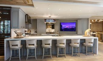 17 Chateau Ln 501, Beaver Creek, CO 81620