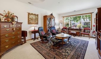 965 Golden Aspen Pl, Ashland, OR 97520