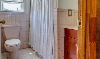 24 W 54TH St, Bayonne, NJ 07002