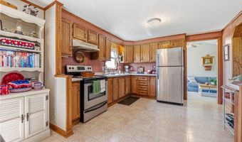 14472 Puzzey Rd, Albion, NY 14411