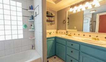 1227 S Ctr, Casper, WY 82601