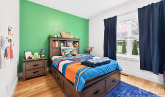 25 W Haven Dr, Arden, NC 28704
