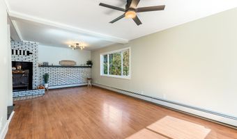 44 Sixth St, Auburn, ME 04210