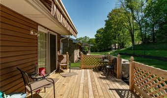 905 Roosevelt Ave, Aliquippa, PA 15001
