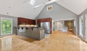 1040 Rustic Hills Dr, Ashland City, TN 37015