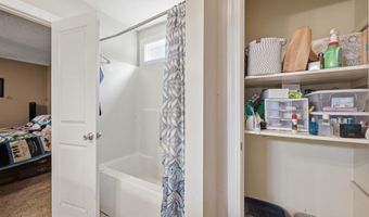 3726 Countryaire Dr, Ayden, NC 28513