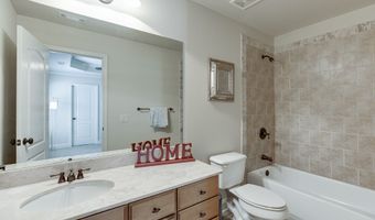 1373 Mountain Lake Dr, Auburn, GA 30011