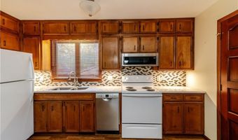 1129 Riley St, Atchison, KS 66002