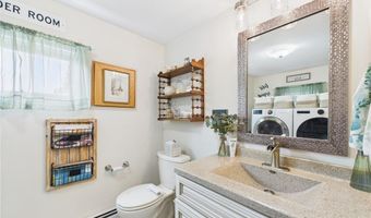 30 Alvin St, Warwick, RI 02886