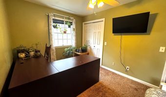 131 Pine Cir, Bennington, VT 05201