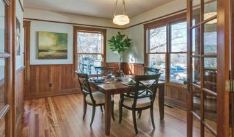 19 Gresham St, Ashland, OR 97520