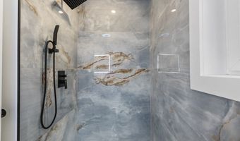 130 Zoar Ave, Attleboro, MA 02703