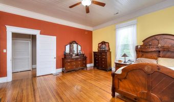 415 N Main St, Bishopville, SC 29010