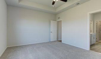 172 Peeps Ct, Adkins, TX 78101