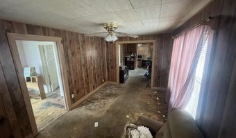 132 W 5th St, Baxter Springs, KS 66713